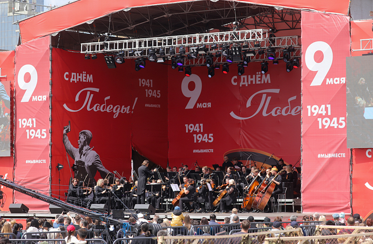 Послушать духовой оркестр и установить рекорд можно будет в День Победы в столице Приморья.