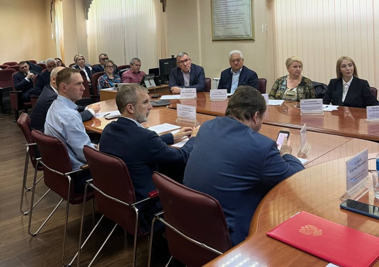 Заседание Общественного совета прошло в Приморском Росреестре.